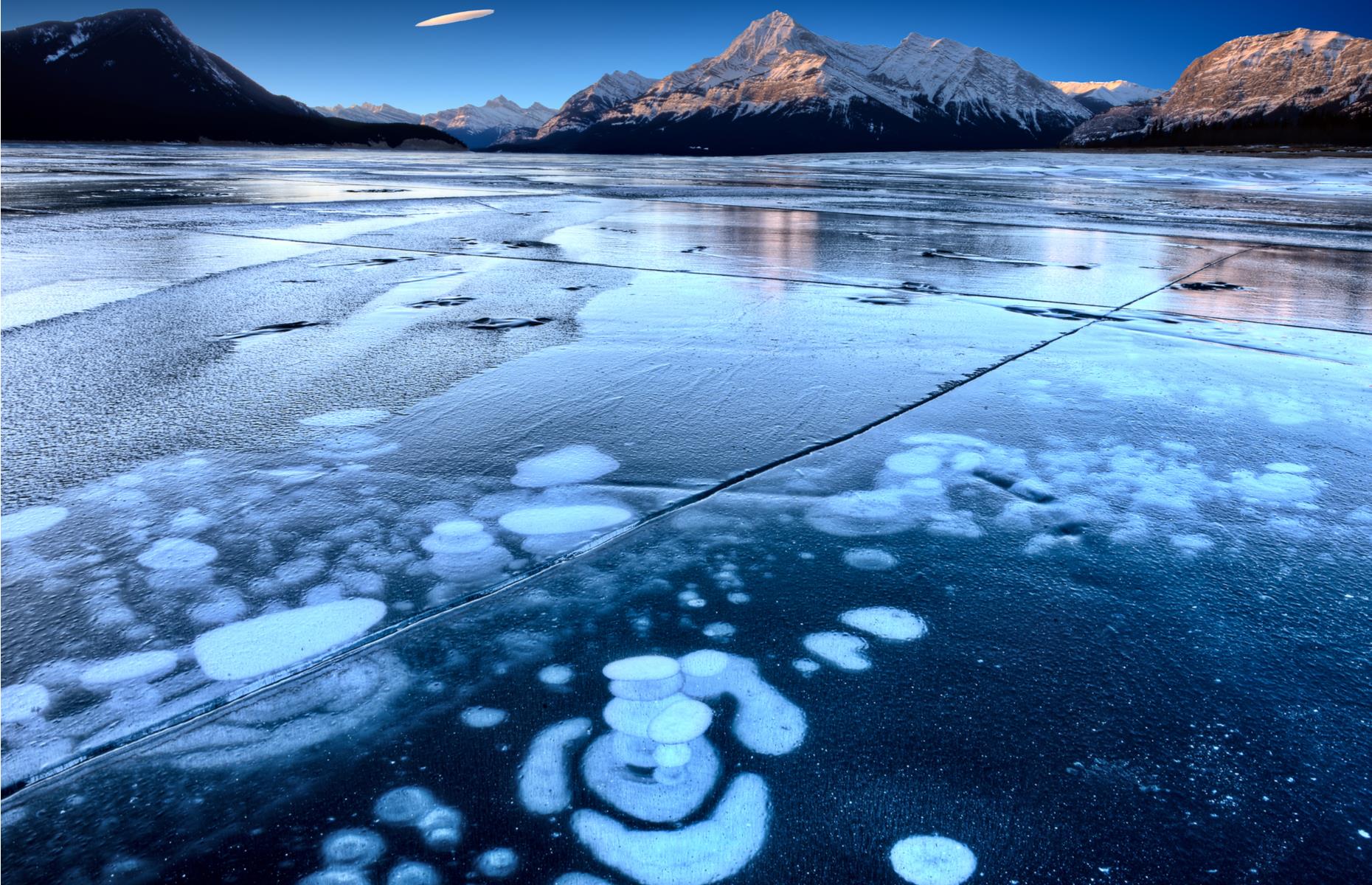 Abraham Lake, Canada 